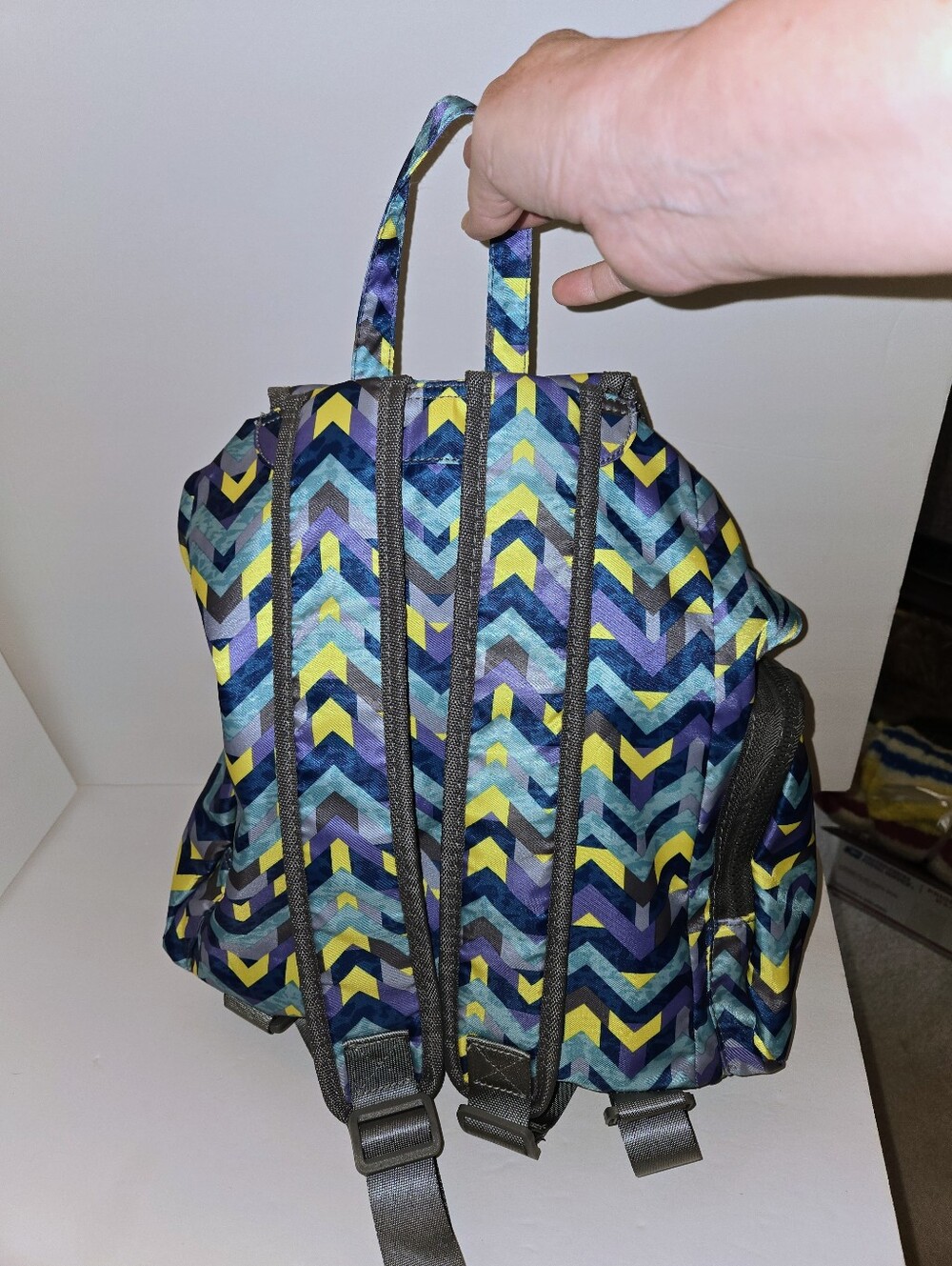 Chevron Print Drawstring Backpack in Teal - Navy & Yellow - Picture 7 of 13